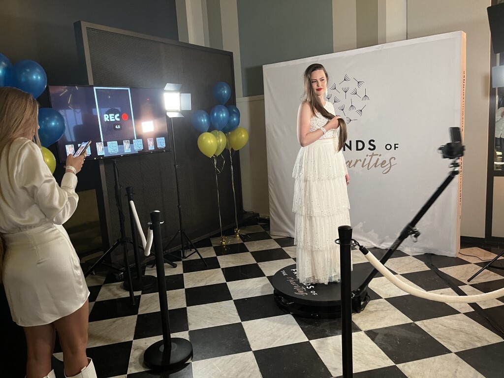 360 video spinner Amsterdam White Dinner (8)