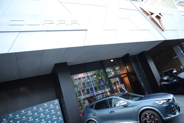 Cupra 360 video spinner (9)