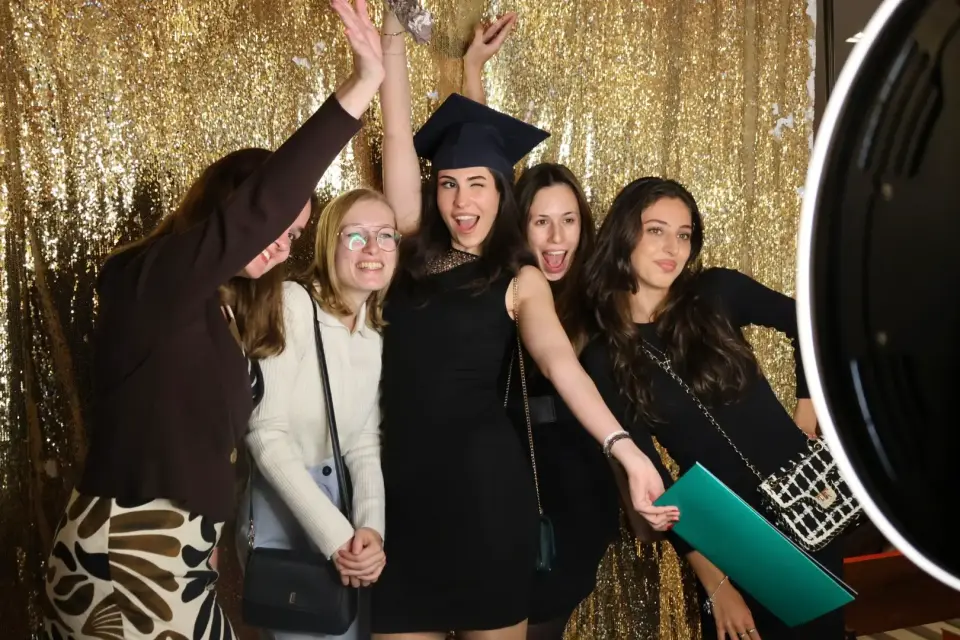 Erasmus universiteit fotozuil diplomering (4)