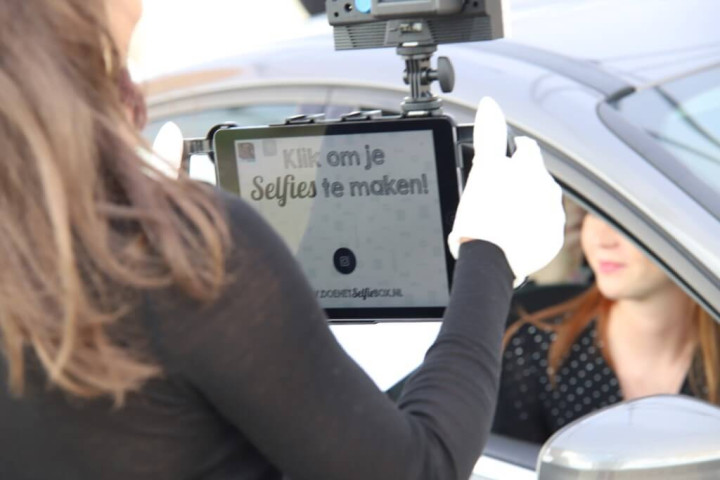 drive in diploma uitreiking