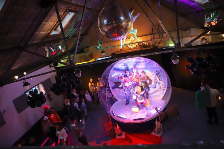 Disney opblaasbare sneeuwbol marketing