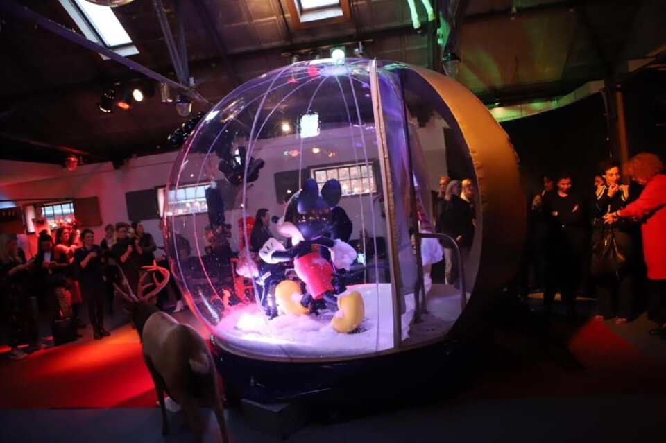 Snowglobe photobooth in Amsterdam