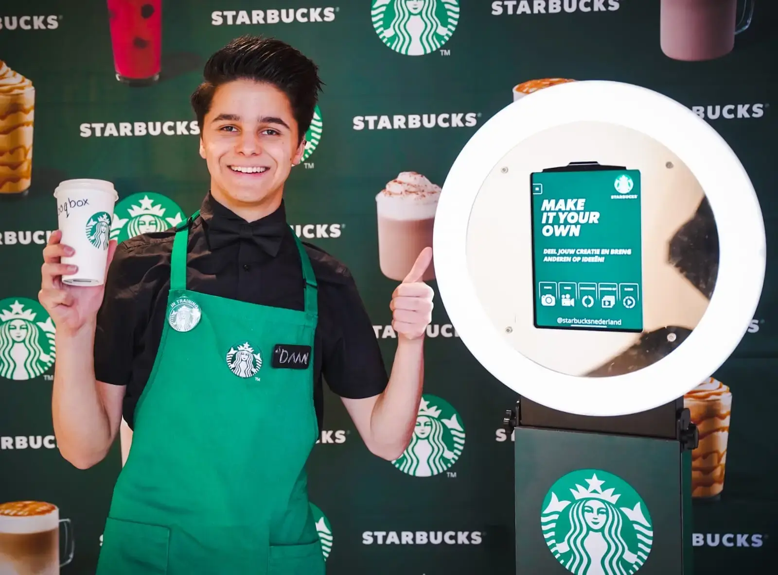 Social photobooth starbucks